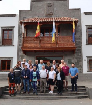 Alcaldes gallegos del Camino de Santiago Franc�s visitan Tunte y participan en el 131� aniversario de San Bartolom� de Tirajana