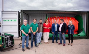 El Puerto de Las Palmas se refuerza con una nueva barrera ocenica de 600 metros anticontaminacin 