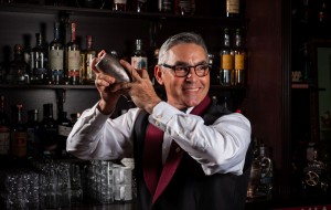 Lopesan inaugura el Cuban Month el 20 de octubre con el maestro cantinero Julio Cabrera