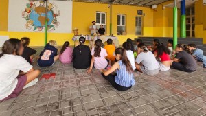 Mogn siembra las tradiciones en los estudiantes del municipio