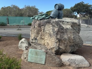 Maspalomas recupera la escultura de la aguada de Cristbal Coln 