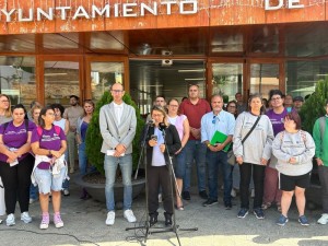 Ingenio reafirma su compromiso contra las violencias machistas en la lectura institucional del 25N