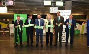 Binter inaugura sus vuelos a Sevilla y la conexin directa de Badajoz con Tenerife