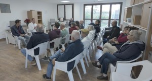 Oscar Hernndez y el concejal de Urbanismo se renen con los residentes en Lomo La Cruz