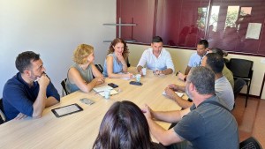 Servicios Sociales SBT impulsa una mesa municipal para mejorar la convivencia en torno a los centros de menores