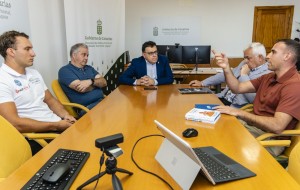 Emergencias y la Asociaci�n de Socorristas de Canarias forman a 500 escolares en seguridad acu�tica