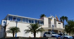 Detenido en Mog�n por conducir �brio y con carnet falso