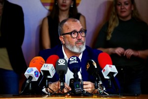 Francisco Garc�a reorganiza el gobierno municipal en minor�a con el PSOE y Unidos por Gran Canaria