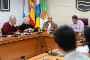 Turismo refuerza la colaboraci�n municipal para poner en marcha la Ley del alquiler vacacional