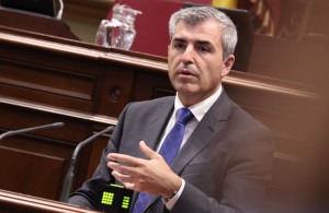 Dom�nguez se compromete a aplicar el IGIC cero a los productos b�sicos de la cesta de la compra