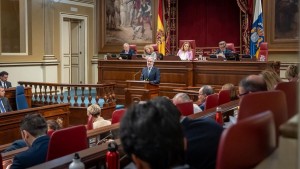 Clavijo apela al consenso pol�tico tras la aprobaci�n del Decreto Canarias