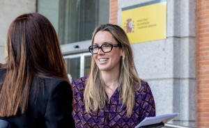 Canarias presenta al Ministerio la documentaci�n para garantizar el 100% de bonificaci�n del transporte p�blico