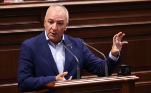 Luis Campos reivindica una oposici�n firme y alternativa a la �autocomplacencia� de Clavijo 