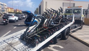 M�s de 40 patinetes retirados en controles de la Polic�a Local en San Bartolom� de Tirajana