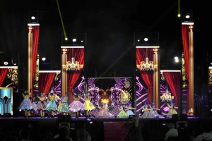 La Gala Senior alza el tel�n del Carnaval Costa Mog�n 