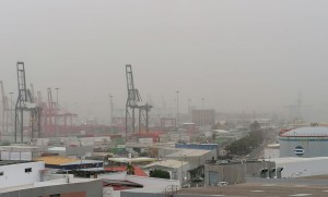 Sanidad alerta a los colectivos sensibles y pide extremar precauciones por la calima