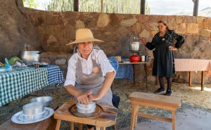 Mog�n conmemora el D�a de Canarias con protagonismo de la leche de cabra y las tradiciones isle�as
