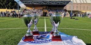 Ag�imes hace entrega de cuatro trofeos de campe�n al CD Doramas    