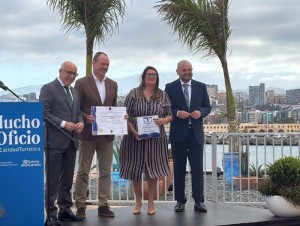 La Oficina de Turismo y el Museo de Historia de Ag�imes reciben los distintivos de calidad tur�stica SICTED