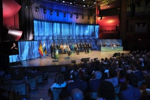 El Presidente de Canarias reclama respeto con un discurso centrado en la dignidad y la identidad