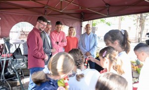 La campa�a de alimentaci�n saludable reparte 182.000 kilos de frutas y verduras en colegios
