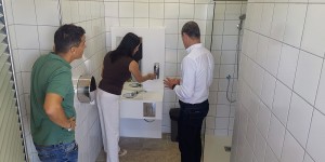 Ag�imes inaugura sus primeros aseos p�blicos adaptados para personas ostomizadas