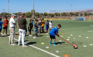 Santa Luc�a de Tirajana ofrece f�tbol, baloncesto, nataci�n, talleres y actividades art�sticas en los campus de verano 