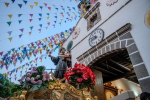 Mog�n honra a San Antonio �El Grande�