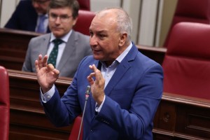 Luis Campos sostiene que �Clavijo debe explicar qu� est� pasando dentro de su Gobierno