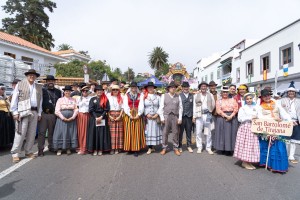 San Bartolom� de Tirajana lleva la tradici�n jacobea de Tunte a la Romer�a del Pino