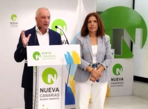Luis Campos califica de �rendici�n absoluta� los acuerdos extrajudiciales de Clavijo con los promotores tur�sticos     
