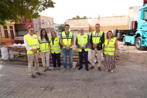�scar Hern�ndez y Antonio Morales visitan las obras del nuevo velatorio municipal