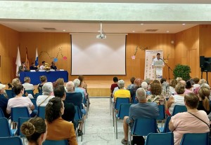 Las familias cuidadoras de personas con Alzheimer reclaman espacios de apoyo y acompa�amiento