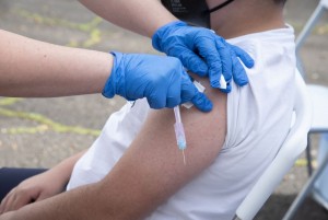 Sanidad inicia la vacunaci�n de personas vulnerables frente a los virus respiratorios