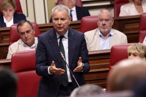 El PSOE acusa a Clavijo de perder tres a�os sin resolver los principales problemas de Canarias
