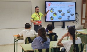 Cerca de ochenta alumnos de Ag�imes se forman con el Servicio de Urgencias Canario en primeros auxilios
