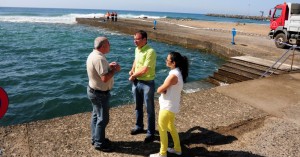 El Ayuntamiento ordena el cierre del litoral de Castillo del Romeral