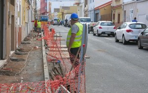 Santa Luca contina con el plan de ampliacin de aceras y el reasfaltado de calles  